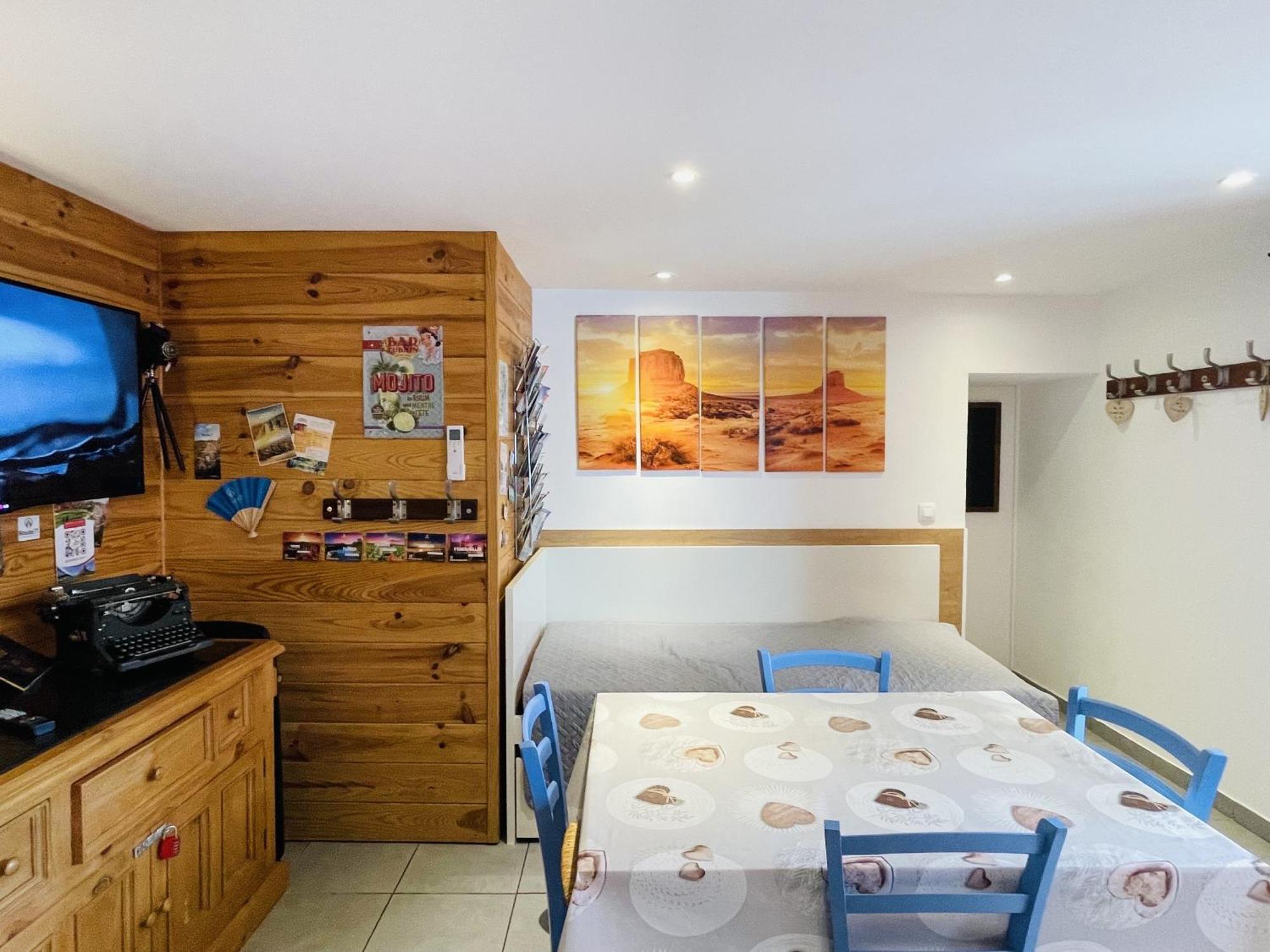 Le Lodge Spa Saint-Laurent-d'Andenay Exteriér fotografie